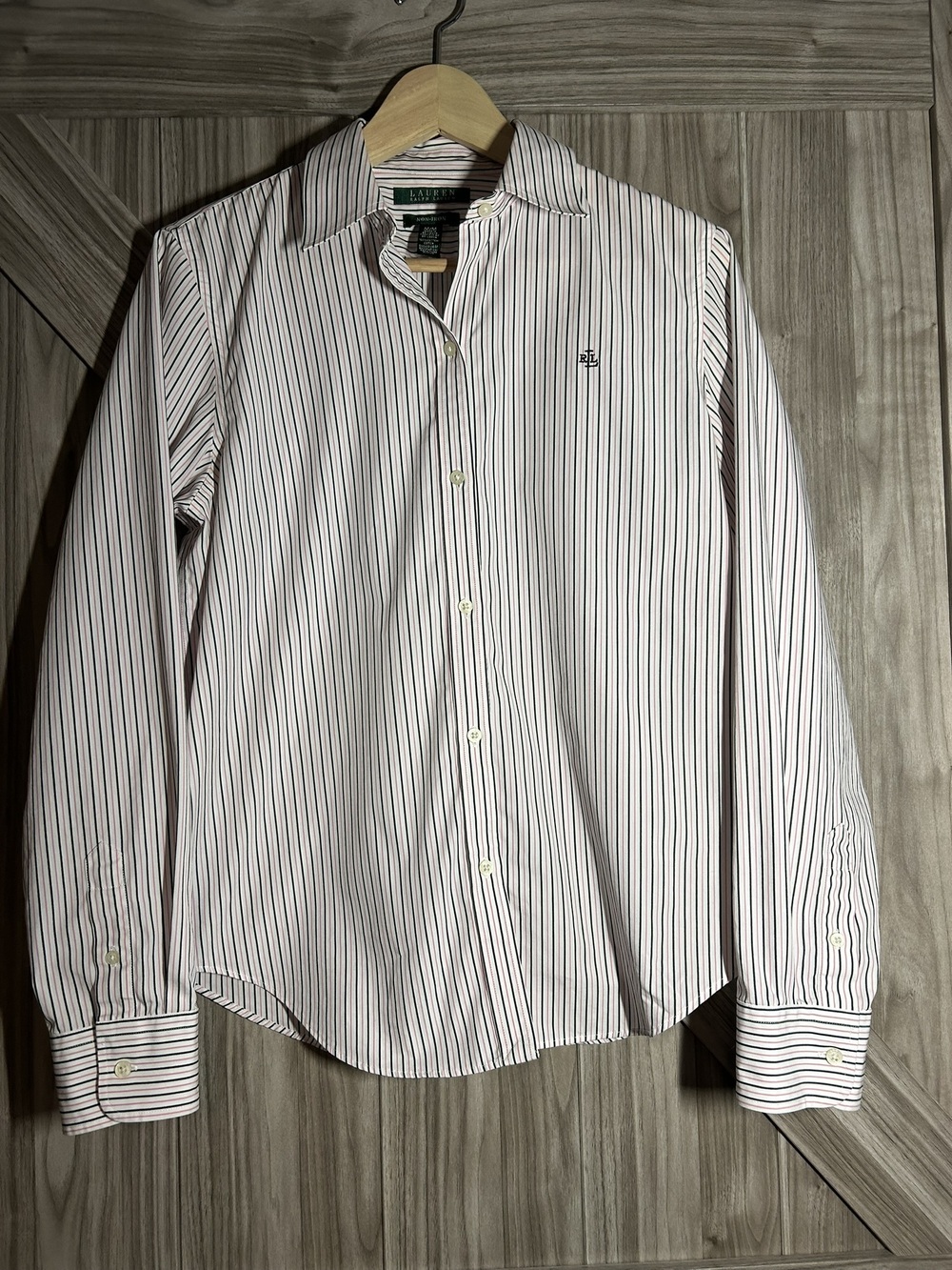 Lauren Ralph Lauren Striped Non-Iron Button Down Shirt Medium